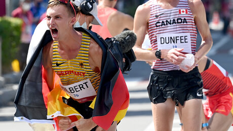 Geher Hilbert holt Olympia-Silber über 50 km