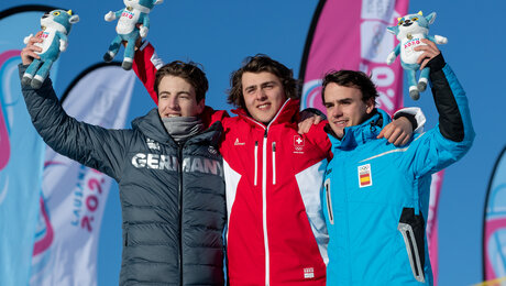 Snowboard Cross: Conradt gewinnt Silber nach einem langen Tag