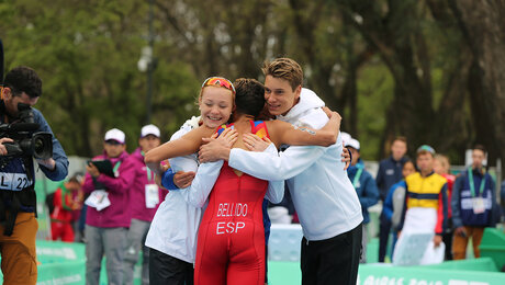 Horn und Graf gewinnen Bronze in der Triathlon-Mixed-Staffel