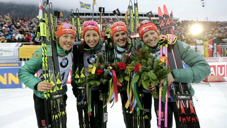 Biathlon-Staffel läuft zum Sieg, Rodler weiterhin in absoluter Topform