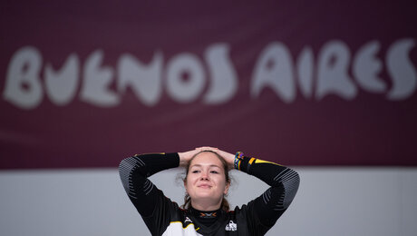 Schützin Vanessa Seeger Jugend-Olympiasiegerin mit der Luftpistole im Mixed